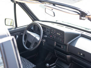 Bild 4/63 von Volkswagen Golf I Cabrio 1.8 (1992)