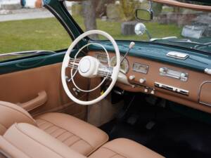 Image 2/38 of BMW 502 Baur (1955)