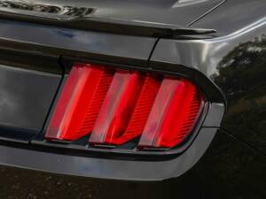 Image 25/50 of Ford Mustang GT 5.0 V8 (2015)