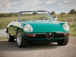 Image 11/50 of Alfa Romeo 2000 Spider Veloce (1979)