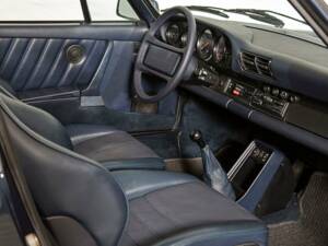 Bild 17/20 von Porsche 911 Carrera 3.2 (1986)