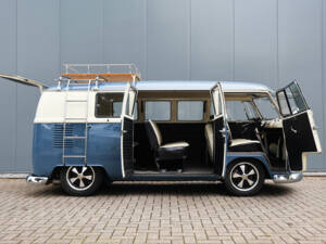 Image 15/60 of Volkswagen T1 Kombi (1964)