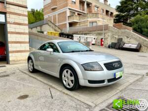 Image 1/10 de Audi TT 1.8 T (1999)