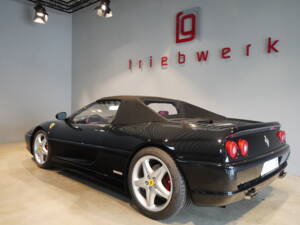 Bild 3/20 von Ferrari F 355 Spider (1998)