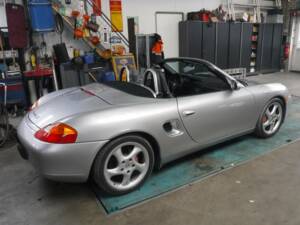 Bild 18/36 von Porsche Boxster S (2000)