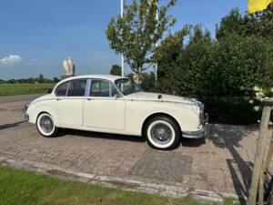 Bild 34/75 von Jaguar Mk II 3.4 (1964)