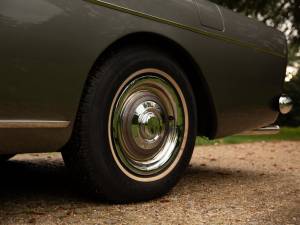 Image 33/50 of Bentley S 3 Continental (1962)