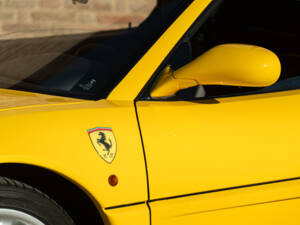 Bild 18/44 von Ferrari F 355 Spider (1998)
