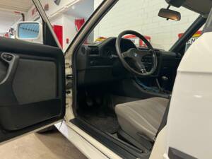 Bild 7/19 von BMW 325ix Touring (1988)