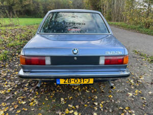 Immagine 4/5 di BMW 323i (1980)