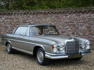 Image 41/50 of Mercedes-Benz 280 SE (1968)