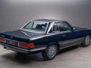 Image 6/24 of Mercedes-Benz 500 SL (1983)