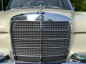 Afbeelding 42/49 van Mercedes-Benz 280 SE 3,5 (1972)