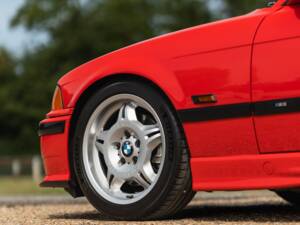 Image 8/37 of BMW M3 (1994)