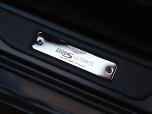 Image 9/50 of Aston Martin DBS (2012)