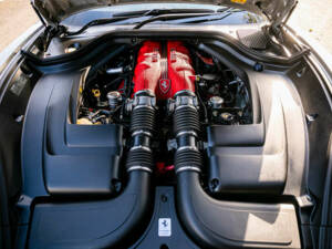 Image 3/44 de Ferrari California (2011)