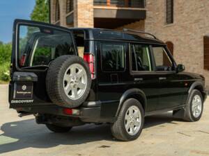 Immagine 8/50 di Land Rover Discovery 4.0 HSE (2002)