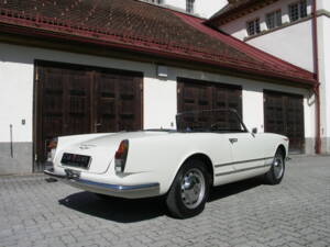 Image 13/40 of Alfa Romeo 2000 Spider (1959)
