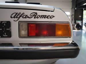 Immagine 36/49 di Alfa Romeo 1600 Spider (1979)