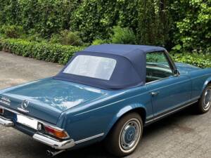 Image 1/19 of Mercedes-Benz 280 SL (1970)