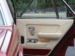 Image 37/50 of Bentley Mulsanne Turbo (1984)