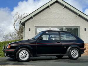 Bild 33/37 von Ford Fiesta XR2 (1984)