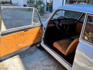 Image 14/43 of Autobianchi Bianchina Panoramica (1969)