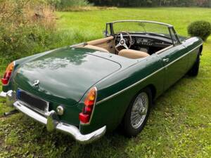 Image 3/18 of MG MGB (1965)