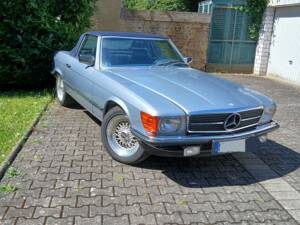 Image 20/26 of Mercedes-Benz 380 SL (1981)