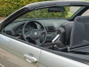 Bild 68/80 von BMW 330Ci (2004)