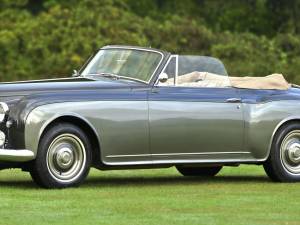 Immagine 24/50 di Bentley S 1 Continental DHC (1955)