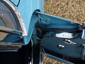 Image 40/50 de Mercedes-Benz 250 SE (1967)