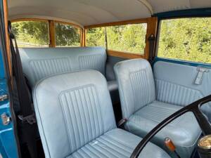 Immagine 3/22 di Morris Minor 1000 Traveller (1970)