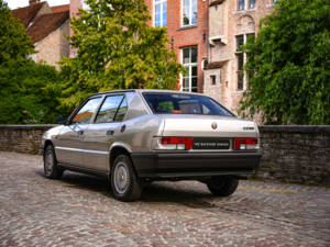 Imagen 3/39 de Alfa Romeo 33 - 1.3 S (1987)