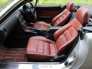 Afbeelding 12/17 van Mazda MX-5 1.8 (1997)