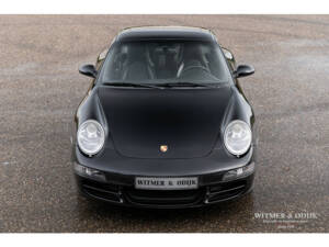 Bild 6/38 von Porsche 911 Carrera 4S (2006)