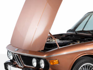 Image 4/41 of BMW 3.0 CS (1975)