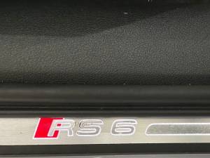 Imagen 34/50 de Audi RS6 Avant (2018)