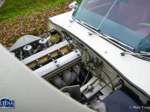 Image 43/45 de Jaguar E-Type 4.2 (1966)