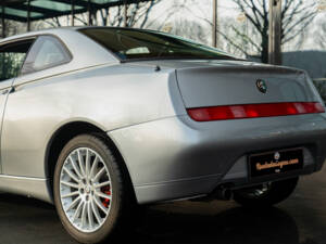 Immagine 16/46 di Alfa Romeo GTV 2.0 JTS (2003)
