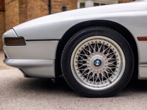 Image 16/35 de BMW 850Ci (1994)