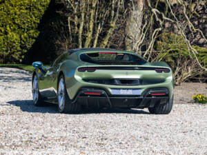 Imagen 12/15 de Ferrari 296 GTS (2025)