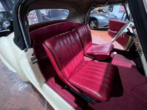 Image 43/58 of Mercedes-Benz 190 SL (1955)