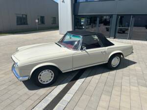 Afbeelding 23/30 van Mercedes-Benz 280 SL (1970)