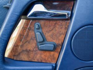 Imagen 42/50 de Mercedes-Benz 300 SL (1991)