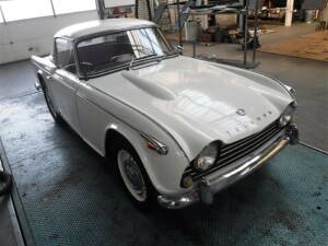 Image 46/50 of Triumph TR 4A (1967)