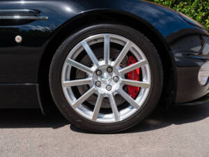 Bild 40/42 von Aston Martin V12 Vanquish S Ultimate Edition (2007)