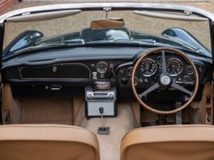 Imagen 26/50 de Aston Martin DB 6 Volante (1967)