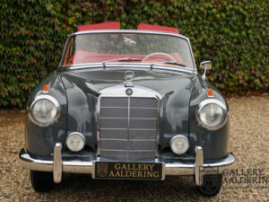 Bild 5/50 von Mercedes-Benz 220 SE Cabriolet (1960)