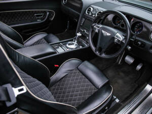 Image 2/29 of Bentley Continental GTC (2010)